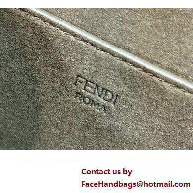 Fendi C Com Medium bag in smooth and full-grain leather Fuchsia 2023